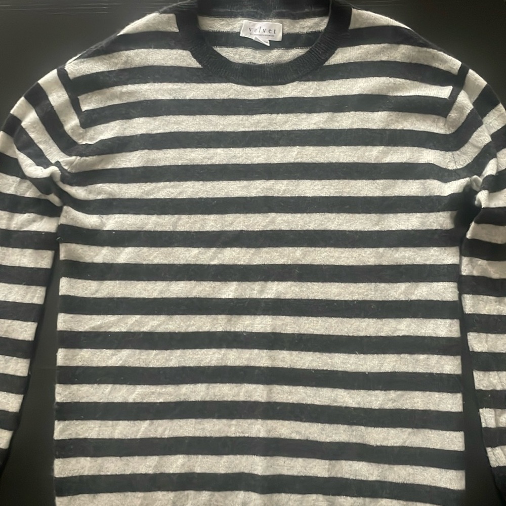 Velvet By Graham& Spencer Cashmere Sweater
